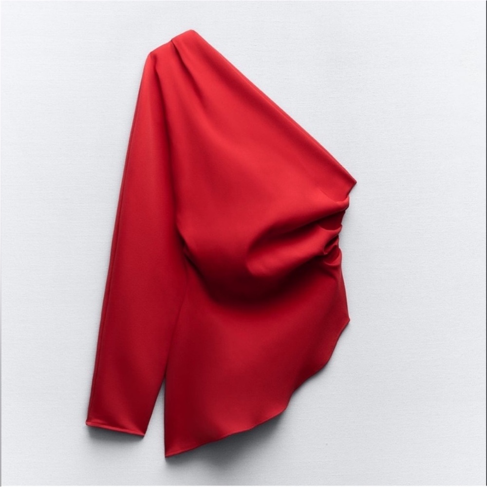 Zara NWT Large Red One shoulder asymmetrical ruched top